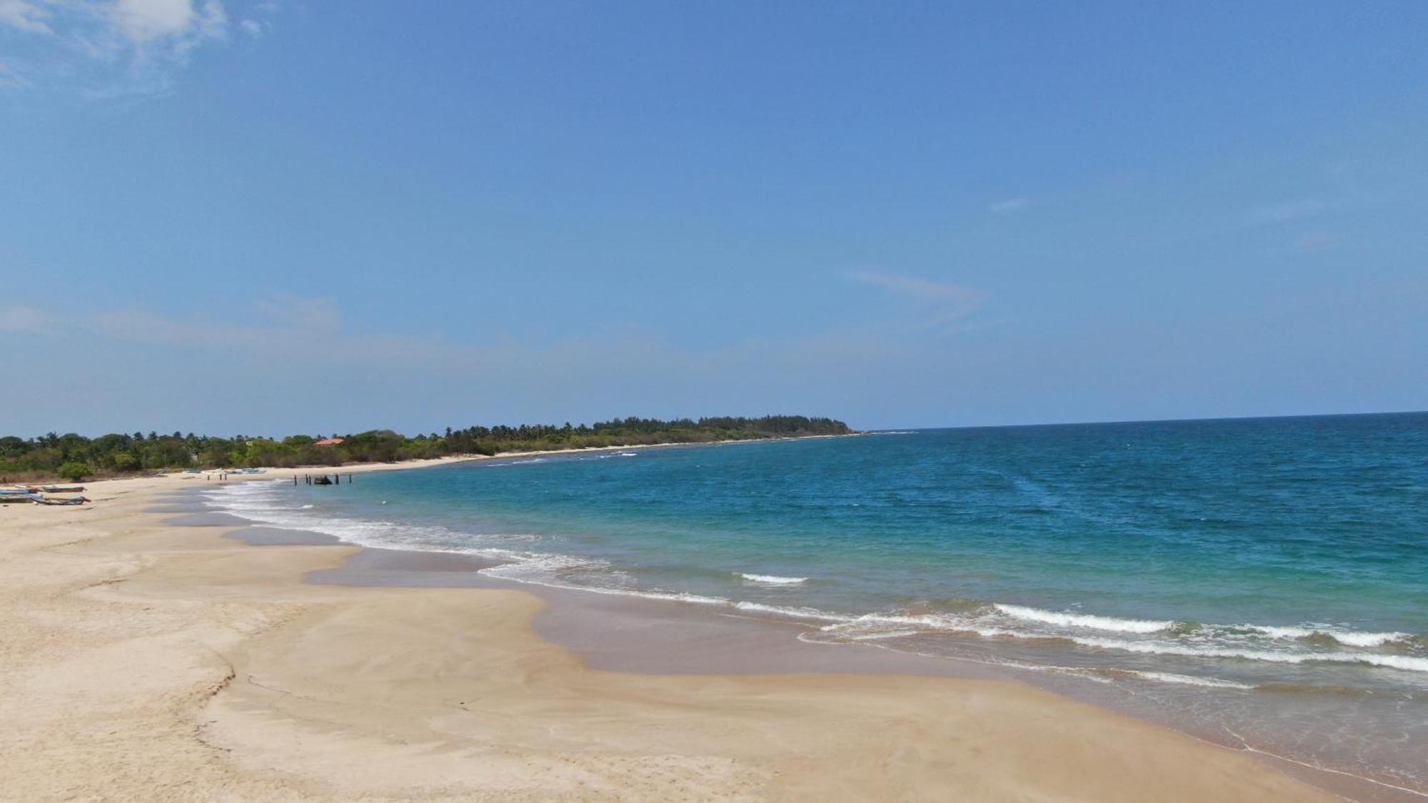 Aqua Marine Beach Hotel Kalkudah  Kültér fotó