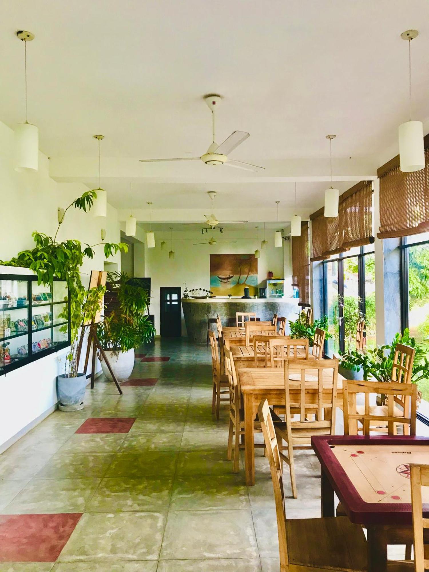 Aqua Marine Beach Hotel Kalkudah  Kültér fotó