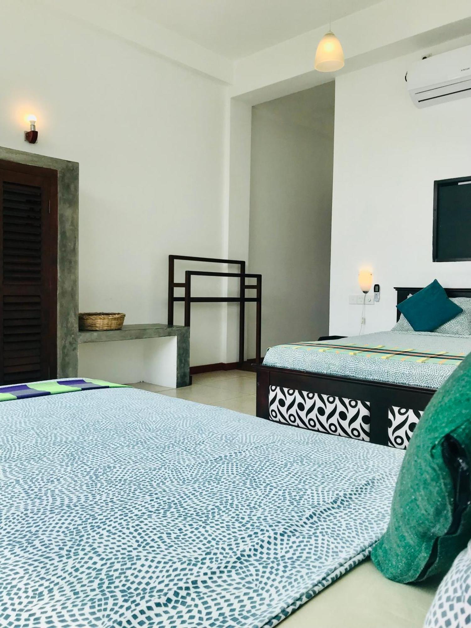 Aqua Marine Beach Hotel Kalkudah  Kültér fotó
